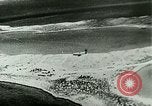 Standbild Charles Augustus Lindbergh überquert den Atlantik Paris Frankreich, 1927, aus Sekunde 37 historischem Filmmaterial Videoclip 65675065238