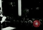 Standbild Charles Augustus Lindbergh überquert den Atlantik Paris Frankreich, 1927, aus Sekunde 45 historischem Filmmaterial Videoclip 65675065238
