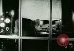 Standbild Charles Augustus Lindbergh überquert den Atlantik Paris Frankreich, 1927, aus Sekunde 49 historischem Filmmaterial Videoclip 65675065238