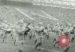 Image "Grange rouge" jouent au football pour l'Université de l'Illinois Philadelphia Pennsylvania United States USA, 1925, de la seconde 4 séquences d'archives historiques vidéo 65675065245