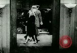 Image La vie nocturne de New York City New York City USA, 1927, de la seconde 26 séquences d'archives historiques vidéo 65675065252