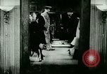 Image La vie nocturne de New York City New York City USA, 1927, de la seconde 27 séquences d'archives historiques vidéo 65675065252