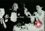 Standbild New York City Night Clubs mit Rudy Vallee New York City USA, 1928, aus Sekunde 28 historischem Filmmaterial Videoclip 65675065253