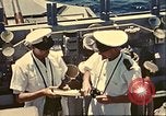 Immagine di British ufficiali navali Il Marocco Africa del Nord, 1942, secondo 43 filmato di repertorio 65675065271