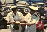 Immagine di British ufficiali navali Il Marocco Africa del Nord, 1942, secondo 45 filmato di repertorio 65675065271