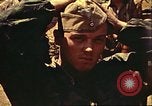 Immagine di Tedesco e prigionieri di guerra italiani Il Nord Africa, 1943, secondo 57 filmato di repertorio 65675065273
