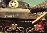 Immagine di Stati Uniti Sherman serbatoio Il Nord Africa, 1942, secondo 11 filmato di repertorio 65675065274
