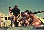 Immagine di La vista del tramonto dalla poppa della nave da guerra britannica Casablanca in Marocco, 1943, secondo 24 filmato di repertorio 65675065275