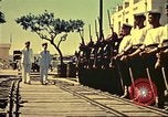 Immagine di La vista del tramonto dalla poppa della nave da guerra britannica Casablanca in Marocco, 1943, secondo 40 filmato di repertorio 65675065275