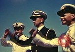 Immagine di La vista del tramonto dalla poppa della nave da guerra britannica Casablanca in Marocco, 1943, secondo 53 filmato di repertorio 65675065275