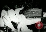 Immagine di Pillow Fight West Orange New Jersey USA, 1897, secondo 26 filmato di repertorio 65675065281