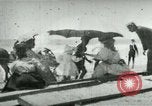 Immagine di Vestiti alla moda donna Coney Island New York USA, 1898, secondo 9 filmato di repertorio 65675065290