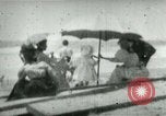Immagine di Vestiti alla moda donna Coney Island New York USA, 1898, secondo 31 filmato di repertorio 65675065290