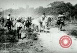 Standbild Armee Maultiere tragen Munition Kuba, 1898, aus Sekunde 4 historischem Filmmaterial Videoclip 65675065296