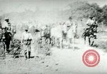 Standbild Armee Maultiere tragen Munition Kuba, 1898, aus Sekunde 6 historischem Filmmaterial Videoclip 65675065296