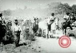 Standbild Armee Maultiere tragen Munition Kuba, 1898, aus Sekunde 7 historischem Filmmaterial Videoclip 65675065296