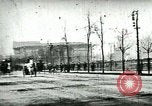 Standbild Feuerwehrleute reagiert auf Alarm Chicago Illinois USA, 1896, aus Sekunde 3 historischem Filmmaterial Videoclip 65675065305