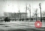 Standbild Feuerwehrleute reagiert auf Alarm Chicago Illinois USA, 1896, aus Sekunde 14 historischem Filmmaterial Videoclip 65675065305
