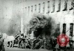 Standbild Feuerwehrleute reagiert auf Alarm Chicago Illinois USA, 1896, aus Sekunde 24 historischem Filmmaterial Videoclip 65675065305