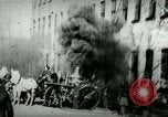 Standbild Feuerwehrleute reagiert auf Alarm Chicago Illinois USA, 1896, aus Sekunde 26 historischem Filmmaterial Videoclip 65675065305
