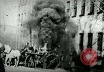 Standbild Feuerwehrleute reagiert auf Alarm Chicago Illinois USA, 1896, aus Sekunde 28 historischem Filmmaterial Videoclip 65675065305