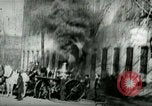 Standbild Feuerwehrleute reagiert auf Alarm Chicago Illinois USA, 1896, aus Sekunde 34 historischem Filmmaterial Videoclip 65675065305