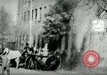 Standbild Feuerwehrleute reagiert auf Alarm Chicago Illinois USA, 1896, aus Sekunde 38 historischem Filmmaterial Videoclip 65675065305