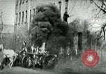 Standbild Feuerwehrleute reagiert auf Alarm Chicago Illinois USA, 1896, aus Sekunde 47 historischem Filmmaterial Videoclip 65675065305
