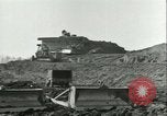 Image Crocodile autoroute Pont De Pieux Wesel Allemagne, 1945, de la seconde 11 séquences d'archives historiques vidéo 65675065306