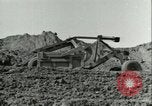 Image Crocodile autoroute Pont De Pieux Wesel Allemagne, 1945, de la seconde 14 séquences d'archives historiques vidéo 65675065306