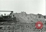 Image Crocodile autoroute Pont De Pieux Wesel Allemagne, 1945, de la seconde 22 séquences d'archives historiques vidéo 65675065306