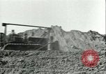 Image Crocodile autoroute Pont De Pieux Wesel Allemagne, 1945, de la seconde 23 séquences d'archives historiques vidéo 65675065306
