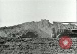 Image Crocodile autoroute Pont De Pieux Wesel Allemagne, 1945, de la seconde 27 séquences d'archives historiques vidéo 65675065306
