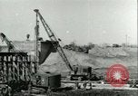 Image Crocodile autoroute Pont De Pieux Wesel Allemagne, 1945, de la seconde 29 séquences d'archives historiques vidéo 65675065306
