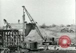 Image Crocodile autoroute Pont De Pieux Wesel Allemagne, 1945, de la seconde 45 séquences d'archives historiques vidéo 65675065306