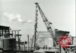 Image Crocodile autoroute Pont De Pieux Wesel Allemagne, 1945, de la seconde 48 séquences d'archives historiques vidéo 65675065306