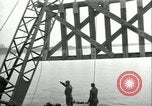 Image railroad bridge Wesel Allemagne, 1945, de la seconde 26 séquences d'archives historiques vidéo 65675065307