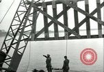Image railroad bridge Wesel Allemagne, 1945, de la seconde 28 séquences d'archives historiques vidéo 65675065307