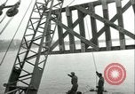 Image railroad bridge Wesel Allemagne, 1945, de la seconde 33 séquences d'archives historiques vidéo 65675065307