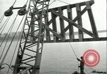 Image railroad bridge Wesel Allemagne, 1945, de la seconde 36 séquences d'archives historiques vidéo 65675065307