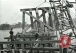 Image railroad bridge Wesel Allemagne, 1945, de la seconde 47 séquences d'archives historiques vidéo 65675065307