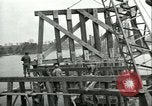 Image railroad bridge Wesel Allemagne, 1945, de la seconde 57 séquences d'archives historiques vidéo 65675065307
