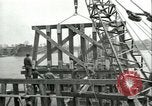 Image railroad bridge Wesel Allemagne, 1945, de la seconde 59 séquences d'archives historiques vidéo 65675065307