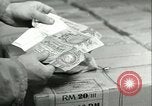 Image Gold et oeuvres d'art volées dans des mines de sel Merkers Allemagne, 1945, de la seconde 38 séquences d'archives historiques vidéo 65675065309