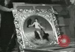 Image Gold et oeuvres d'art volées dans des mines de sel Merkers Allemagne, 1945, de la seconde 44 séquences d'archives historiques vidéo 65675065309