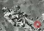 Image japonais Silent attack Okinawa îles Ryukyu, 1945, de la seconde 18 séquences d'archives historiques vidéo 65675065312
