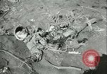 Image japonais Silent attack Okinawa îles Ryukyu, 1945, de la seconde 27 séquences d'archives historiques vidéo 65675065312