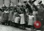 Image Les troupes allemandes se sont félicités de l'ancien français domaines de Pologne Pologne, 1939, de la seconde 55 séquences d'archives historiques vidéo 65675065314