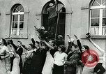 Image Les troupes allemandes se sont félicités de l'ancien français domaines de Pologne Pologne, 1939, de la seconde 56 séquences d'archives historiques vidéo 65675065314