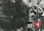 Image Les troupes allemandes se sont félicités de l'ancien français domaines de Pologne Pologne, 1939, de la seconde 60 séquences d'archives historiques vidéo 65675065314